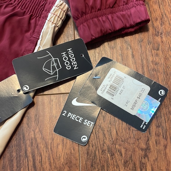 NIKE Florida State Seminoles windbreaker warmup suit - 2 piece pants & Jacket - Picture 5 of 16